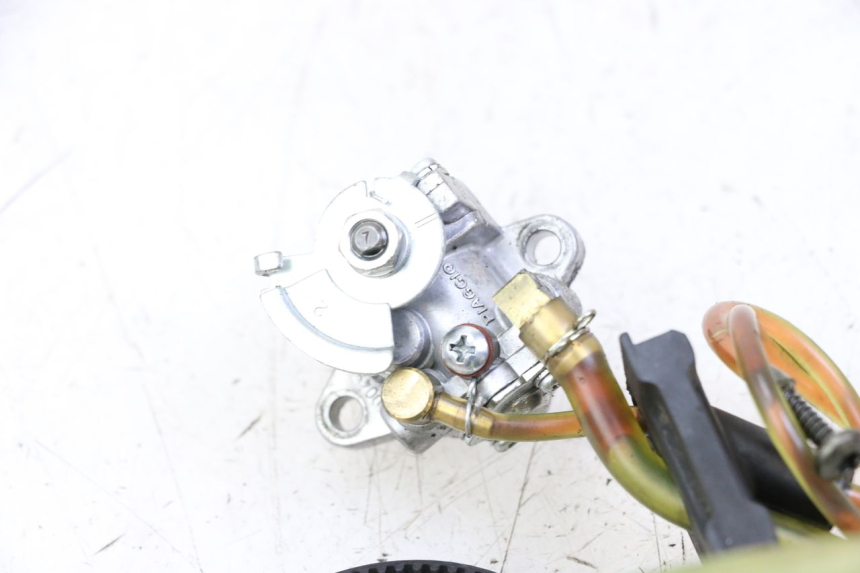 photo de OIL PUMP PIAGGIO ZIP 2T 50 (2009 - 2019) - Alternative perspective