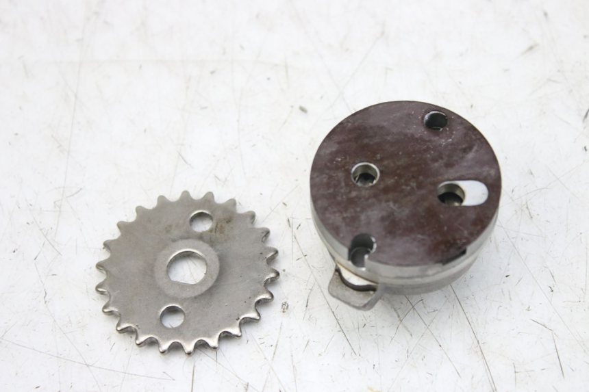 photo de OIL PUMP APRILIA SCARABEO 100 (2003 - 2012) - Zoom on usage condition