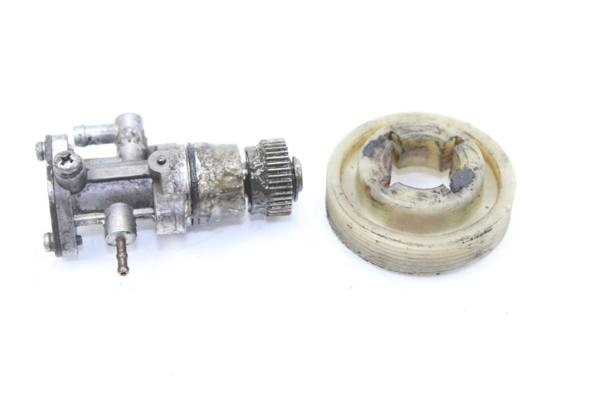 photo de OIL PUMP YAMAHA SLIDER NAKED 50 (2004 - 2018) - Zoom on usage condition