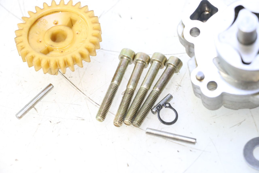 photo de OIL PUMP CAN-AM SPYDER RS 1000 (2008 - 2012) - Checked used part