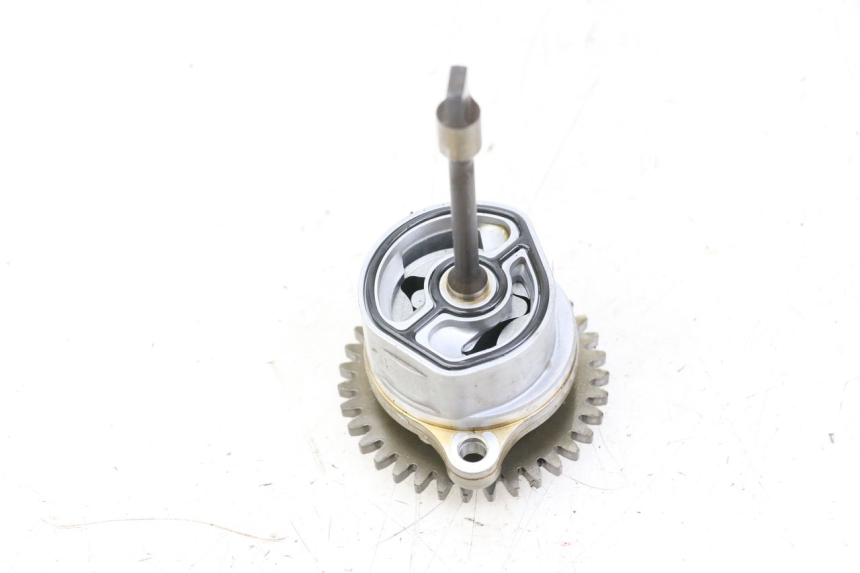 photo de OIL PUMP SUZUKI GSR 750 (2011 - 2017) - Fixing points details