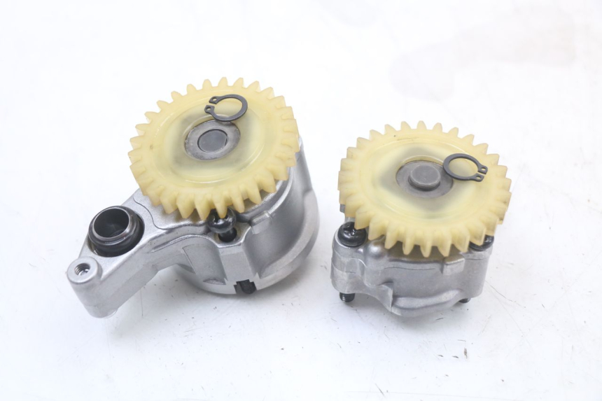 photo de OIL PUMP YAMAHA TDM ABS 900 (2002 - 2014) - Alternative perspective