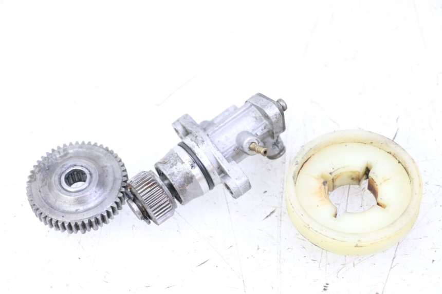 photo de OIL PUMP TNT MOTOR ROMA 10' 2T 50 (2011 - 2018) - Zoom on usage condition