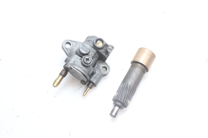 photo de OIL PUMP PEUGEOT TREKKER 50 (1995 - 2004) - Main view