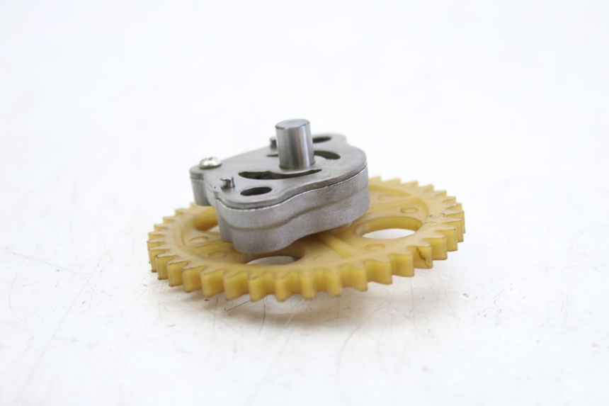 photo de OIL PUMP PEUGEOT TWEET 125 (2010 - 2017) - Alternative perspective