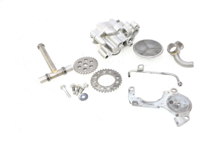 photo de OIL PUMP HONDA XRV AFRICA TWIN 750 (1990 - 1992) - Component detail