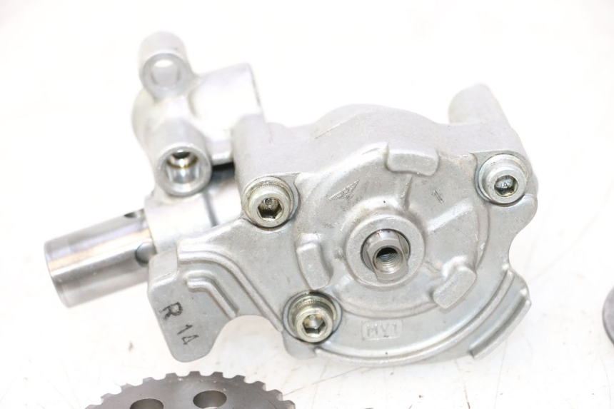 photo de OIL PUMP HONDA XRV AFRICA TWIN 750 (1990 - 1992) - Markings and original references