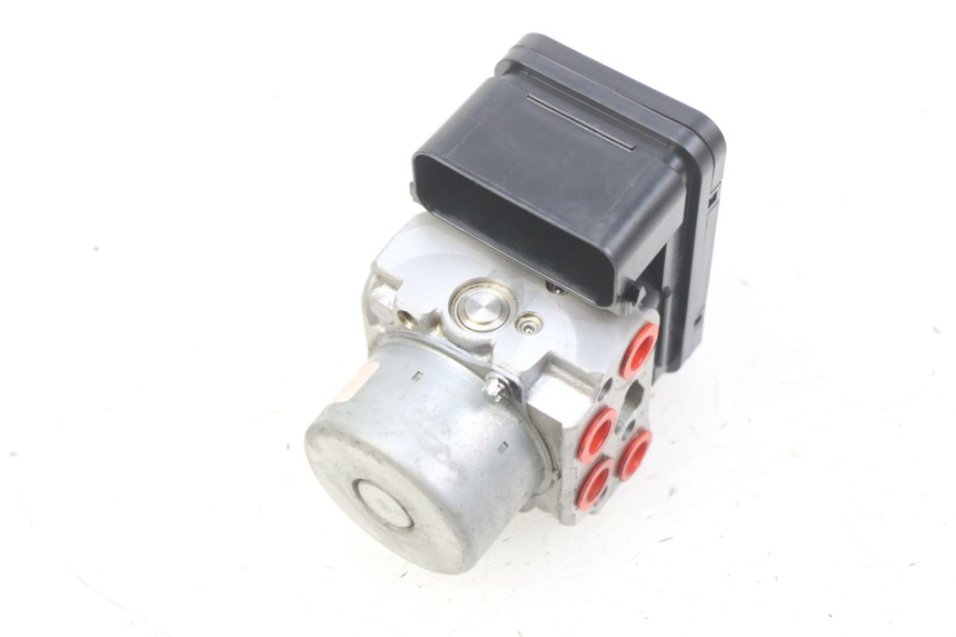 photo de ABS PUMP HONDA CB R 1000 (2018 - 2023) - Surface and material condition