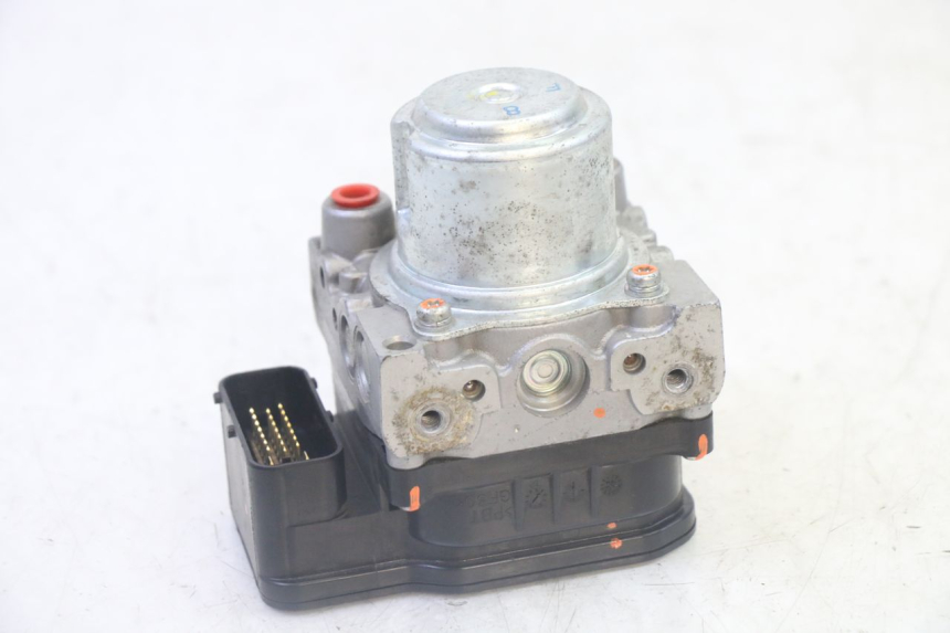 photo de ABS PUMP HONDA FES S-WING SWING ABS 125 (2007 - 2015) - Main view