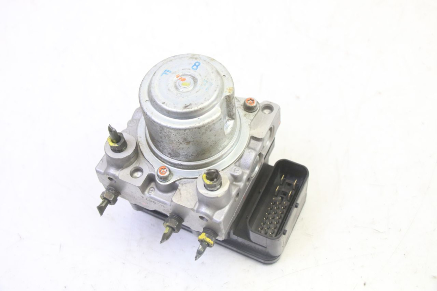 photo de ABS PUMP HONDA FES S-WING SWING ABS 125 (2007 - 2015) - Component detail