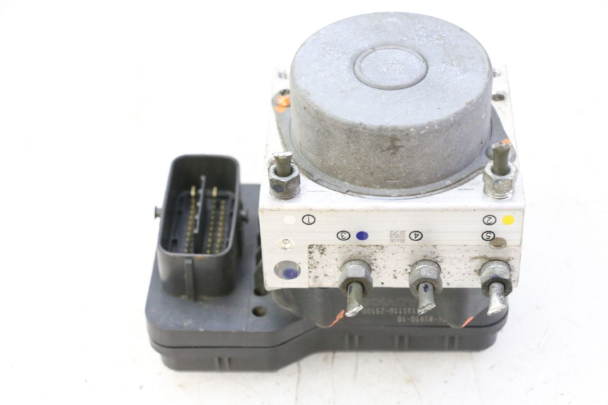 photo de ABS PUMP YAMAHA FJR ABS 1300 (2006 - 2012) - Fixing points details