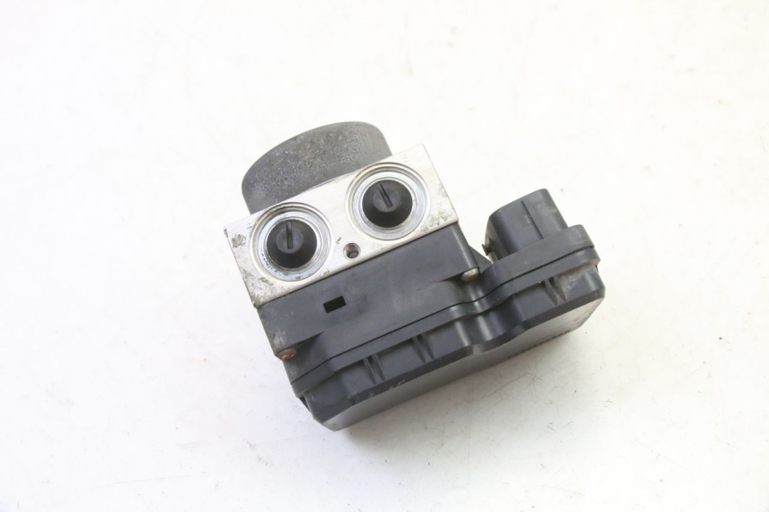 photo de ABS PUMP YAMAHA FJR ABS 1300 (2006 - 2012) - Fixing points details