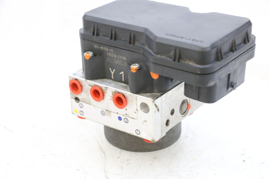 photo de ABS PUMP YAMAHA FJR ABS 1300 (2006 - 2012) - Technical close-up