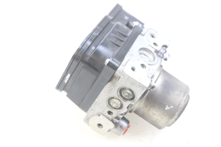 photo de ABS PUMP HONDA FJS SILVERWING SILVER WING 400 (2009 - 2016) - Component detail