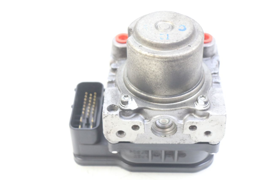 photo de ABS PUMP HONDA FJS SILVERWING SILVER WING 400 (2009 - 2016) - Additional view of the item