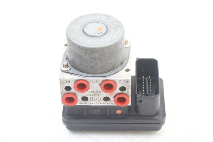 photo de ABS PUMP HONDA FORZA 125 (2021 - 2025) - Alternative perspective