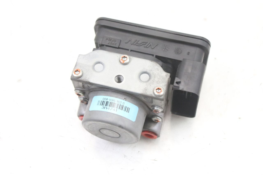 photo de ABS PUMP HONDA SH i 300 (2015 - 2020) - Technical close-up