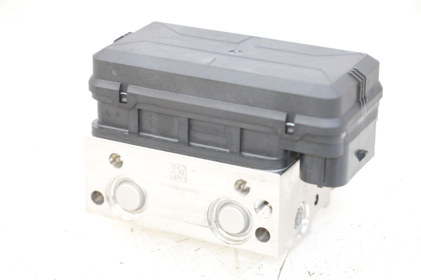 photo de ABS PUMP HUSQVARNA SVARTPILEN 401 (2018 - 2023) - Fixing points details