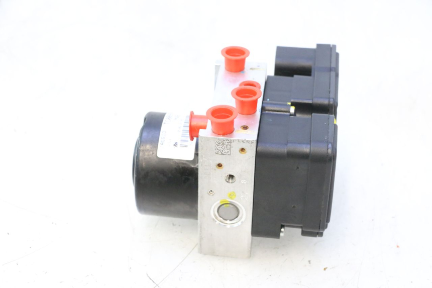 photo de ABS PUMP PIAGGIO MP3 HPE 530 (2022 - 2026) - Component zoom