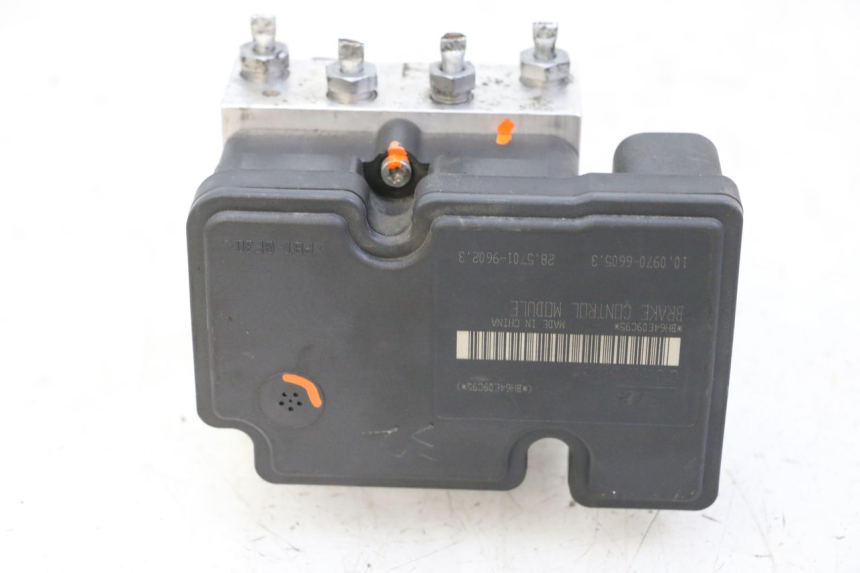 photo de ABS PUMP PIAGGIO MP3 500 (2014 - 2017) - Surface and material condition