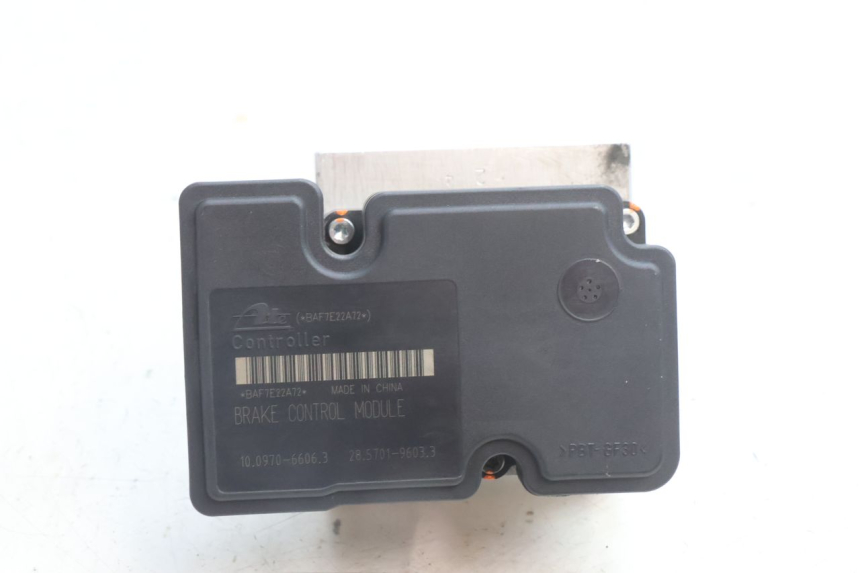 photo de ABS PUMP PIAGGIO MP3 500 (2016 - 2018) - Additional view of the item