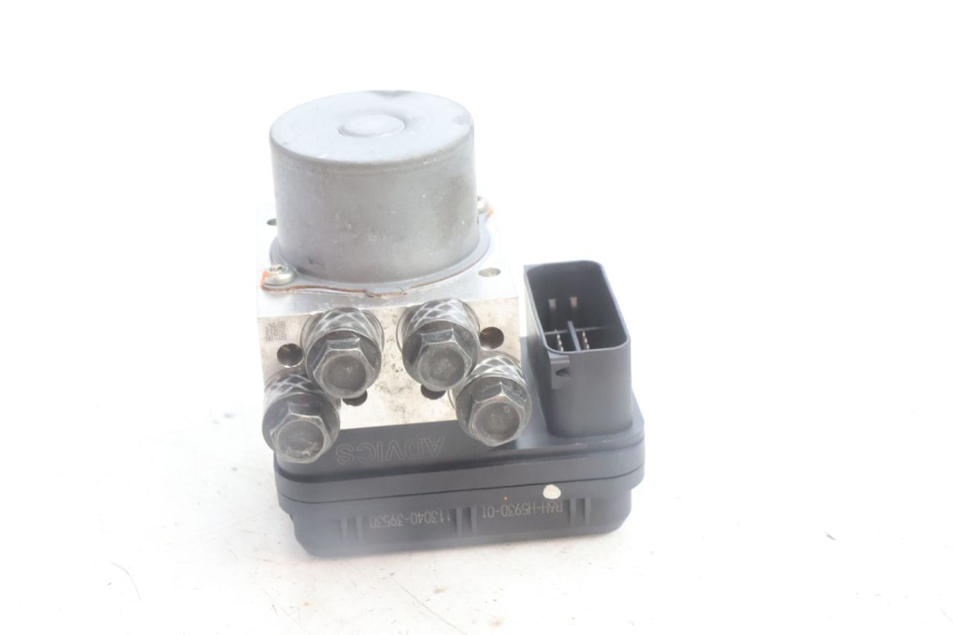 photo de ABS PUMP YAMAHA N-MAX NMAX 125 (2021 - 2024) - Technical close-up