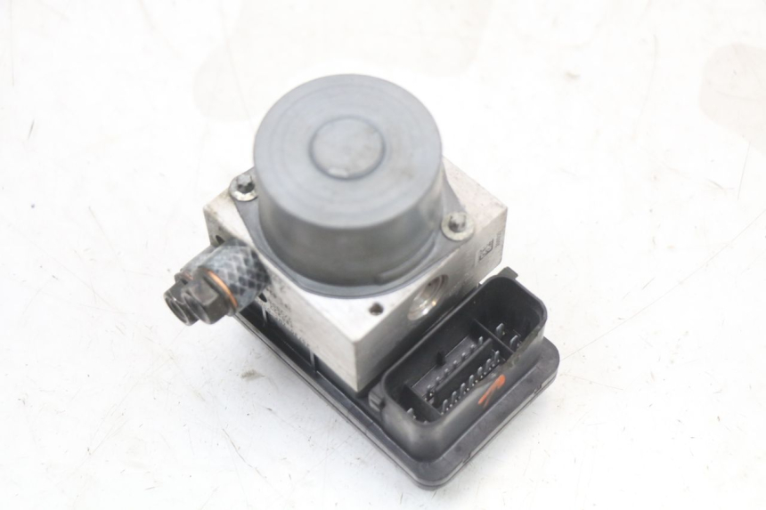 photo de ABS PUMP PEUGEOT BELVILLE 125 (2017 - 2021) - Zoom on usage condition