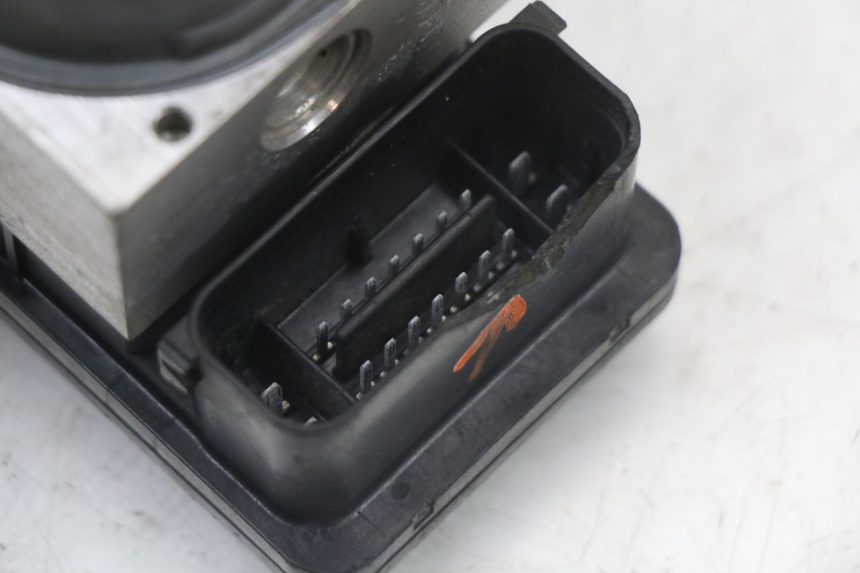 photo de ABS PUMP PEUGEOT BELVILLE 125 (2017 - 2021) - Alternative perspective