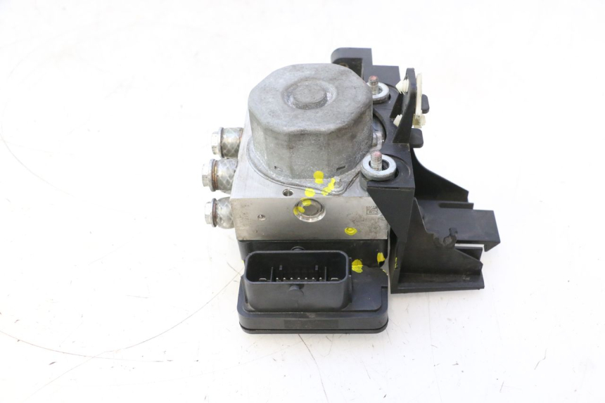 photo de ABS PUMP HARLEY DAVIDSON ROAD GLIDE FLTRXSE 1920 (2018 - 2022) - Alternative angle