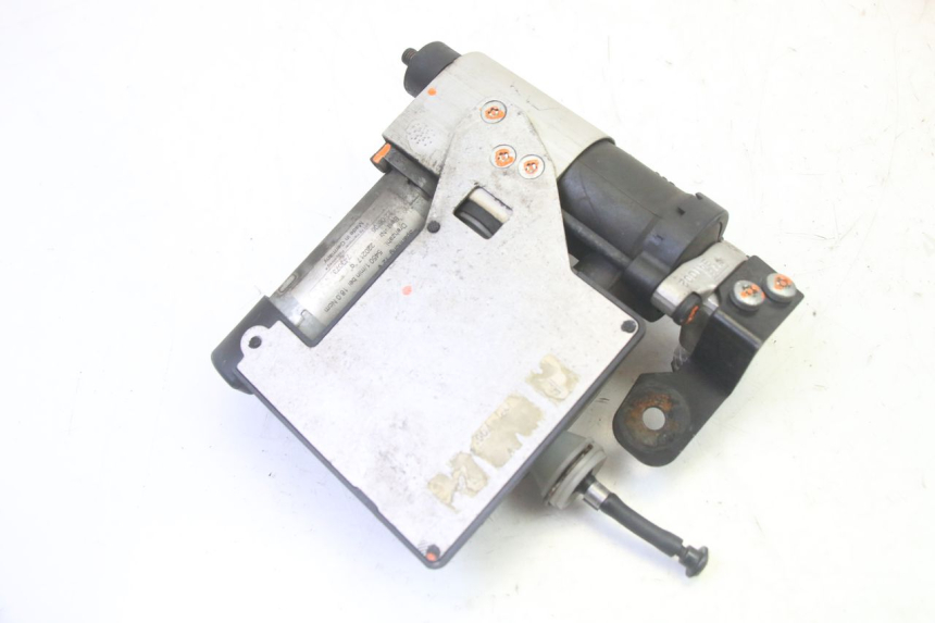 photo de ABS PUMP PEUGEOT SATELIS 125 (2006 - 2009) - Fixing points details