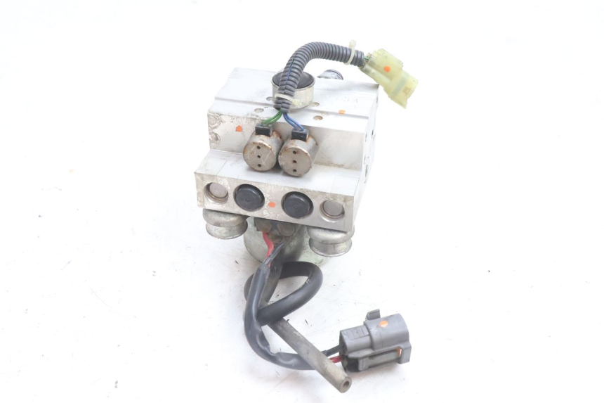 photo de ABS PUMP YAMAHA TDM ABS 900 (2002 - 2014) - Alternative perspective
