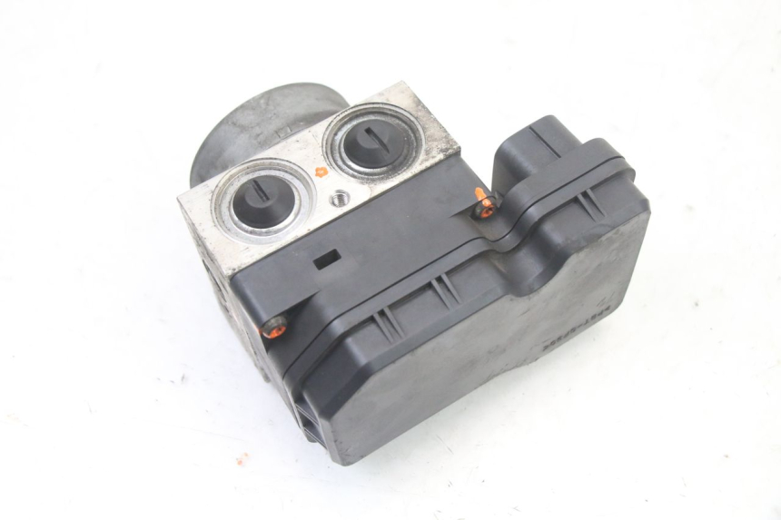 photo de ABS PUMP YAMAHA X-MAX XMAX ABS 250 (2010 - 2012) - Fixing points details