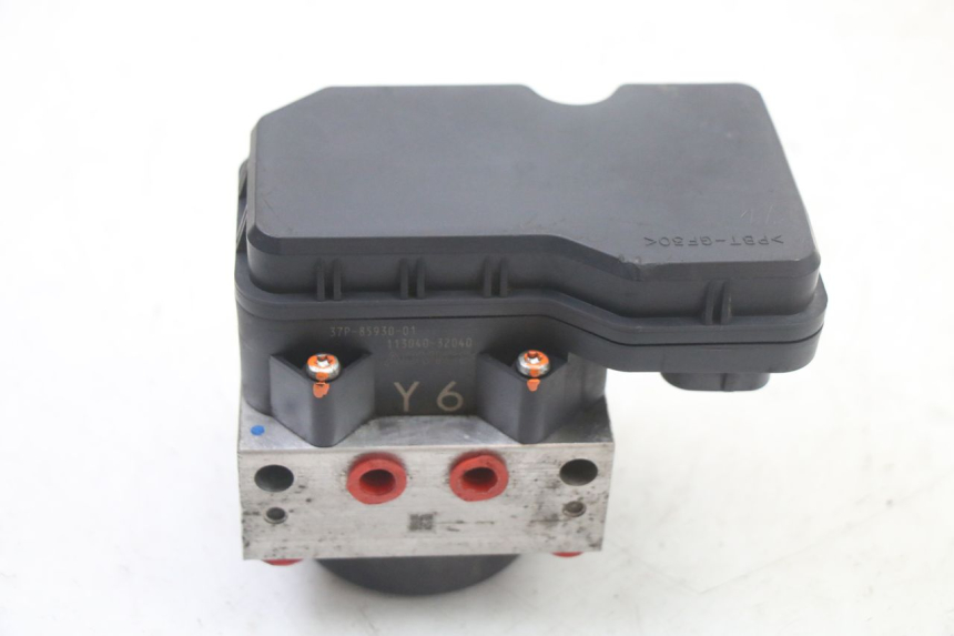 photo de ABS PUMP YAMAHA X-MAX XMAX ABS 250 (2010 - 2012) - Surface and material condition