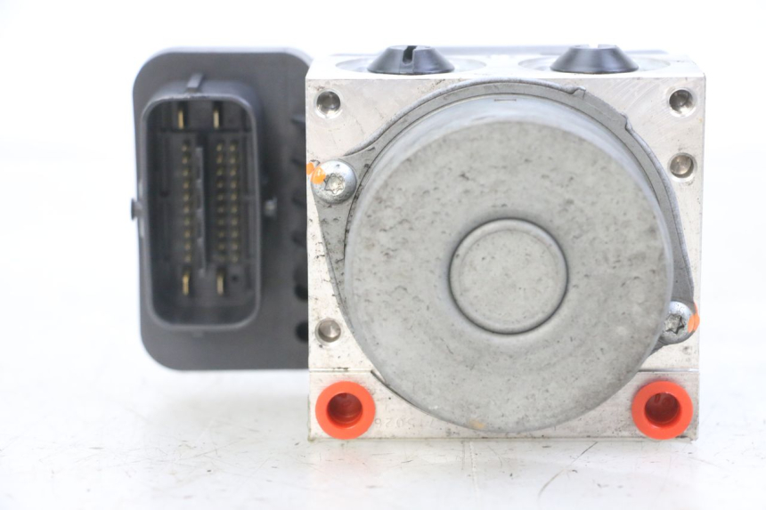 photo de ABS PUMP YAMAHA XJ6 ABS 600 (2008 - 2016) - Technical close-up