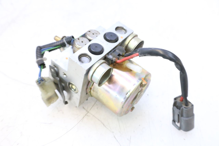photo de ABS PUMP YAMAHA XP T-MAX ABS 500 (2005 - 2005) - Surface and material condition