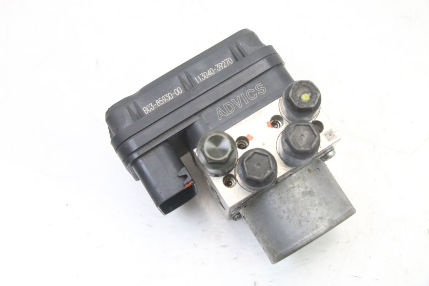 photo de ABS PUMP YAMAHA YP T-MAX TMAX 530 (2017 - 2020) - Technical close-up