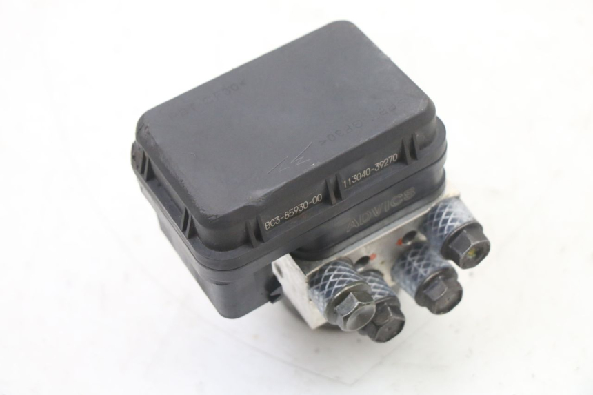 photo de ABS PUMP YAMAHA YP T-MAX TMAX 530 (2017 - 2020) - Fixing points details