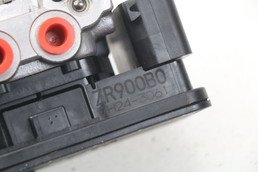 photo de ABS PUMP KAWASAKI Z Z900 900 (2017 - 2019) - Zoom on usage condition