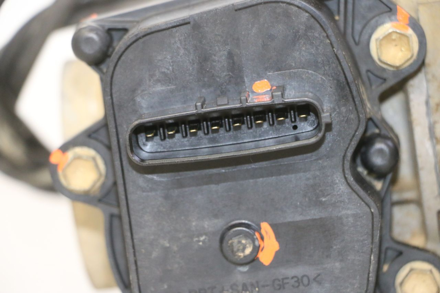 photo de FRONT AXLE YAMAHA YFM GRIZZLY 550 (2008 - 2015) - Surface and material condition