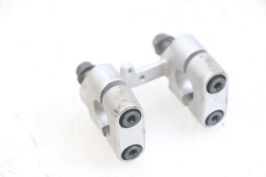 photo de HANDLEBAR RISER YAMAHA BW'S BWS 125 (2010 - 2013) - Zoom on usage condition