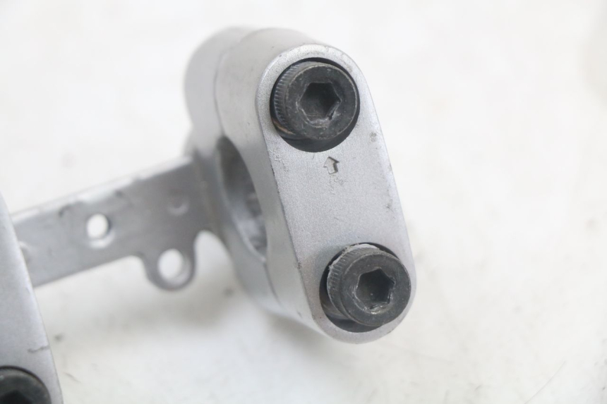 photo de HANDLEBAR RISER YAMAHA BW'S BWS 125 (2010 - 2013) - Alternative perspective