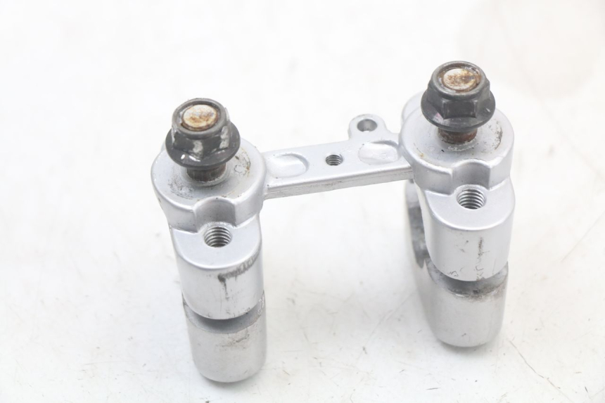 photo de HANDLEBAR RISER YAMAHA BW'S BWS 125 (2010 - 2013) - Fixing points details