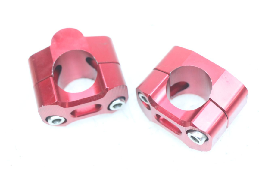 photo de HANDLEBAR RISERS HONDA CR 125 (1995 - 1997) - Zoom on usage condition