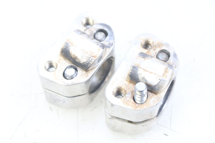 photo de HANDLEBAR RISER HONDA CR 80 (2001 - 2003) - Technical close-up