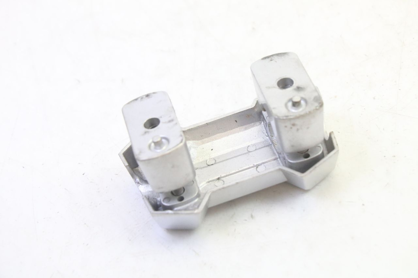 photo de HANDLEBAR RISER SYM CROX 4T 50 (2016 - 2023) - Technical close-up