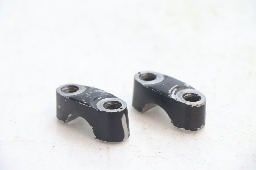 photo de HANDLEBAR RISERS HM HONDA DERAPAGE 50 (2007 - 2009) - Zoom on usage condition