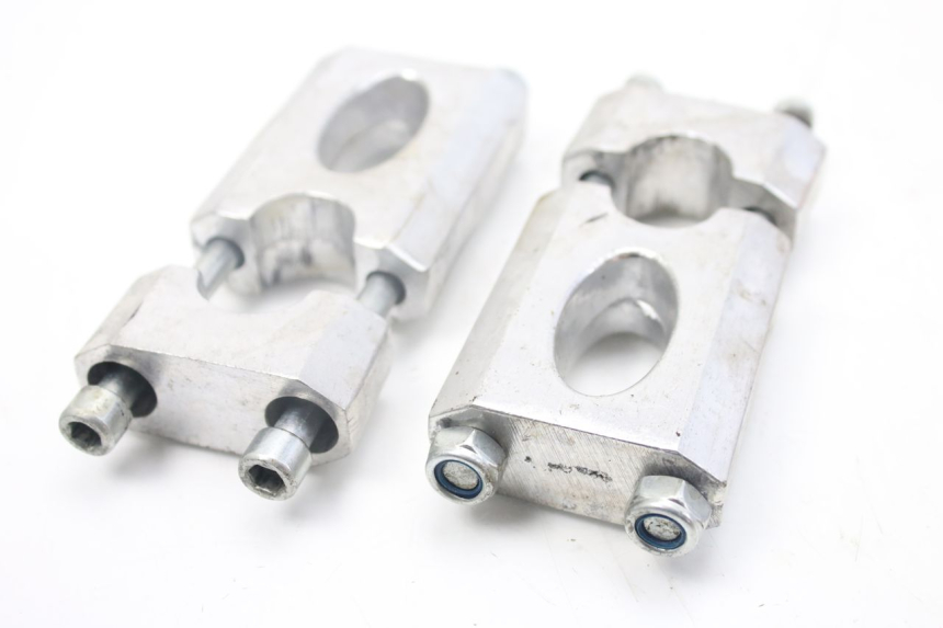 photo de HANDLEBAR RISER CCR DIRT BIKE 125 - Technical close-up