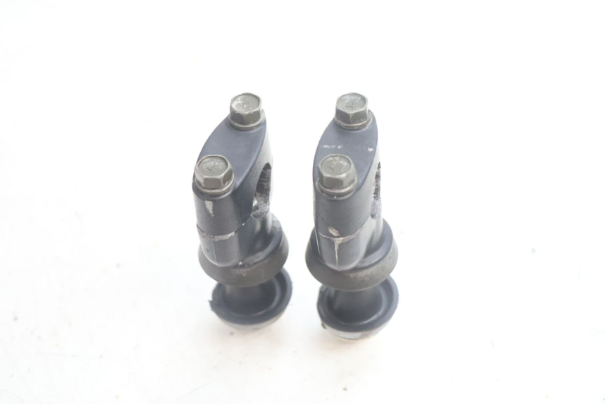 photo de HANDLEBAR RISERS SUZUKI DR S 600 (1985 - 1989) - Component detail