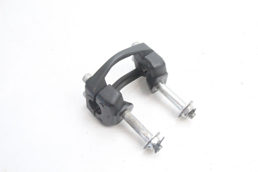 photo de HANDLEBAR CLAMP KAWASAKI ER-6 ER6 F ABS 650 (2012 - 2016) - Alternative perspective
