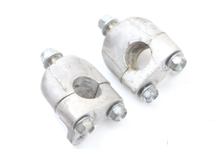 photo de HANDLEBAR RISERS HONDA FJS SILVER WING SILVERWING 400 (2005 - 2008) - Zoom on usage condition